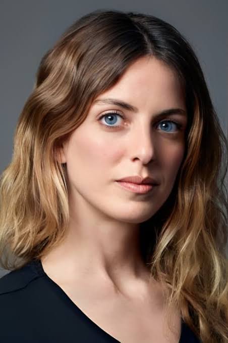 Bige Önal Biography: Age, Net Worth, Career, Movies, Instagram, Spouse, Height, Wiki, Parents, Ethnicity