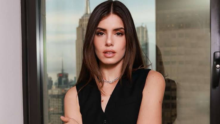 Camila Queiroz Biography: Age, Spouse, Net Worth, Parents, Height, Wiki, Instagram, Height, Siblings, Awards, Movies