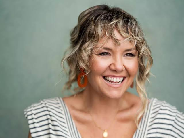 Charlie Brooks Biography: Age, Net Worth, Awards, Spouse, Height, Wiki, Parents, Siblings, Children, Social Media