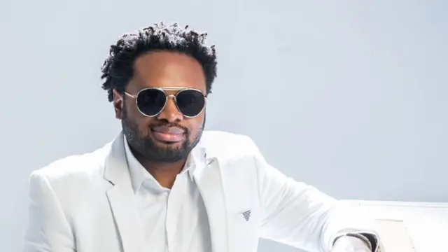 Cobhams Asuquo Biography: Wife, Age, Net Worth, Songs, Photos, Birthplace, Wiki, Instagram, Children