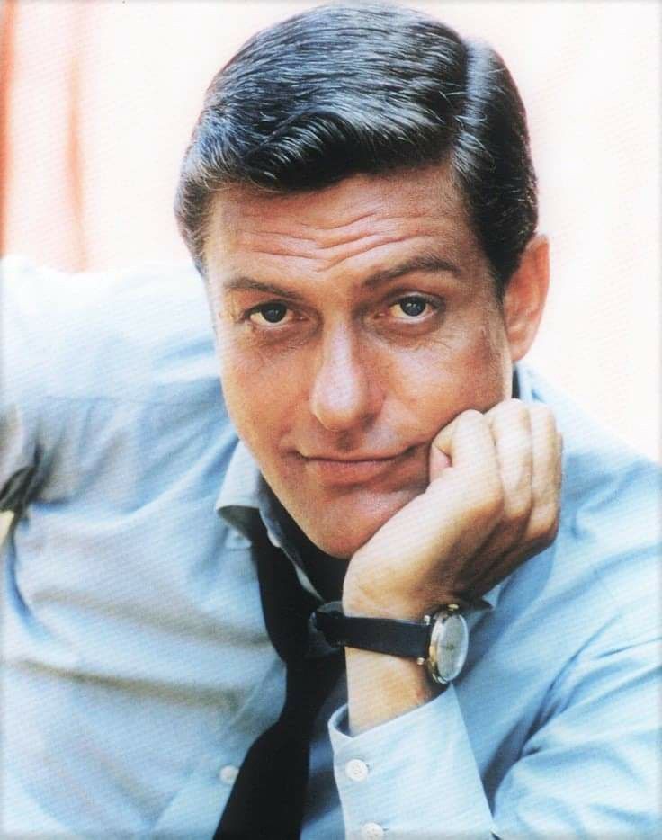 Dick Van Dyke Biography: Age, Net Worth, Wife, Children, Parents, Siblings, Career, Songs, Movies, Awards