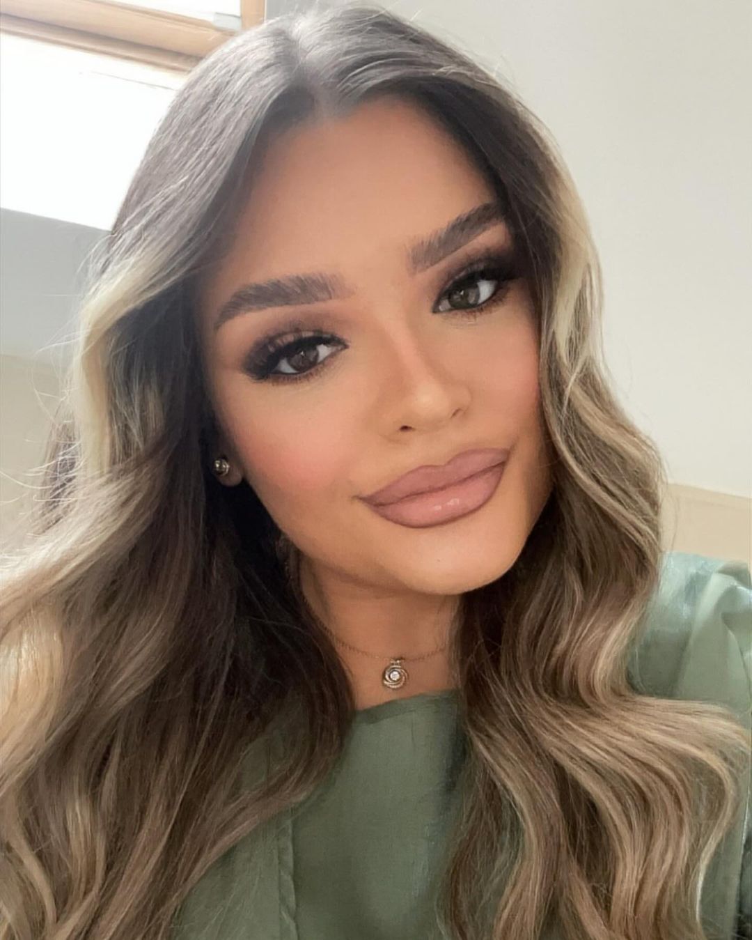 Doniya Malik Biography, Zayn's Sister: Age, Net Worth, Instagram, Spouse, Height, Wiki, Parents, Siblings, Career