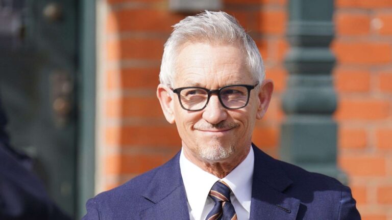 Gary Lineker Biography: Age, News, Net Worth, Wife, House, Children, Wiki, Siblings