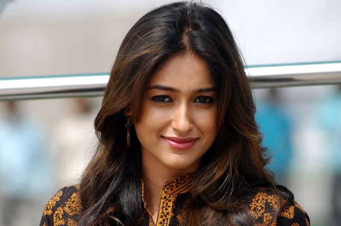 Ileana D’Cruz Biography: Age, Net Worth, Instagram, Spouse, Height, Wiki, Parents, Siblings, Children, Career, Movies, Awards