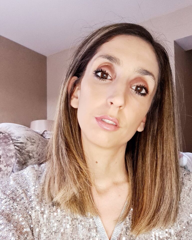 Jemma Solomon Biography, Stacey Solomon's Sister: Age, Net Worth, Instagram, Spouse, Height, Wiki, Parents, Siblings, Children