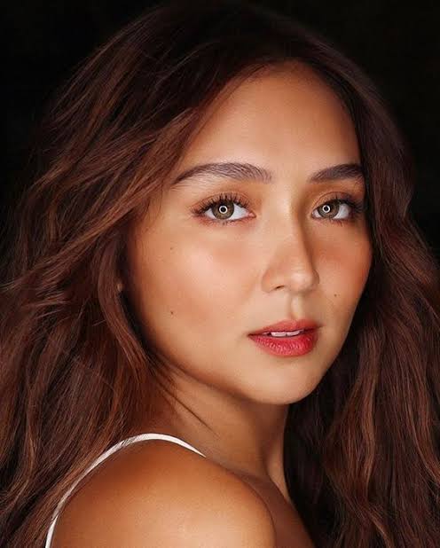 Kathryn Bernardo Biography: Age, Net Worth, Instagram, Spouse, Height, Wiki, Parents, Siblings, Children, Movies, Songs, TV Shows