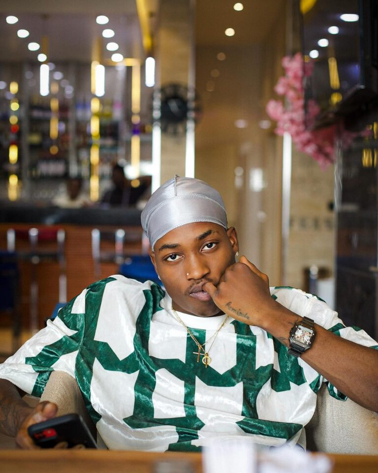 Lil Frosh Biography: Wife, Net Worth, Age, Family, Girlfriend, Songs, Albums, Wiki