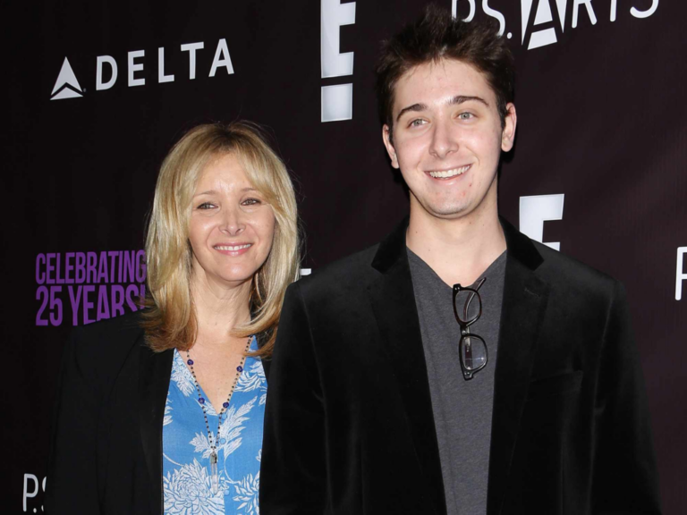 Lisa Kudrow's Son Julian Murray Stern Biography: Age, Net Worth, Girlfriend, Parents