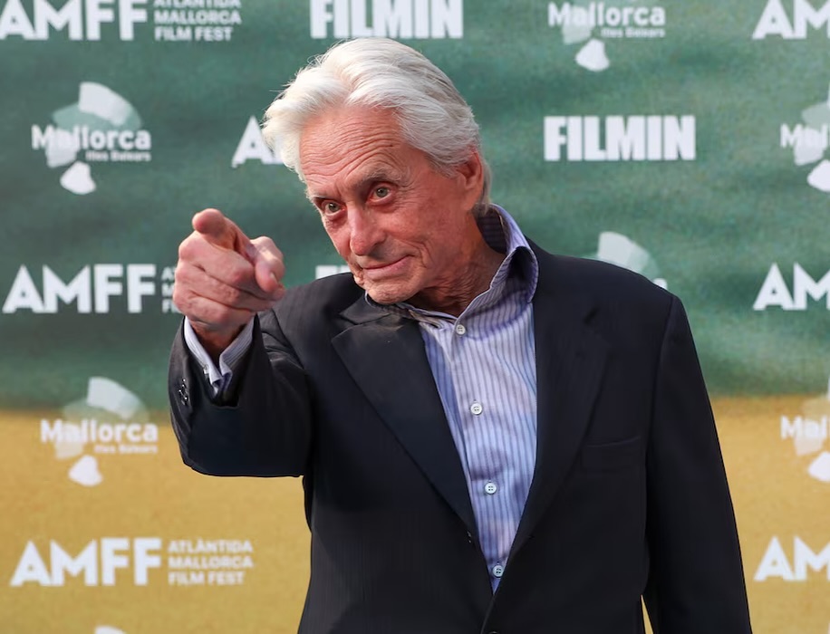 Michael Douglas Biography: Age, Net Worth, Instagram, Spouse, Height, Wiki, Parents, Siblings, Children, Awards, Movies