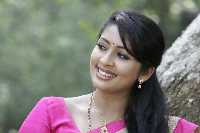 Navya Nair Biography: Husband, Net Worth, Age, Children, Parents, Wiki, Movies