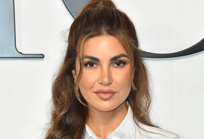 Negin Mirsalehi Biography: Age, Net Worth, Social Media, Spouse, Height, Wiki, Parents, Siblings, Children, Career, YouTube