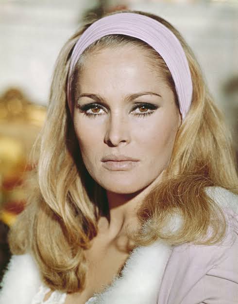 Ursula Andress Biography: Age, Net Worth, Spouse, Height, Wiki, Parents, Siblings, Children, Career, Movies, Awards, Social Media