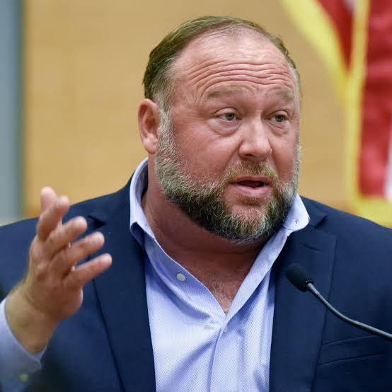 Alex Jones Biography: Books, Movies, Parents, Controversies, Social Media, Age, Net Worth, Awards