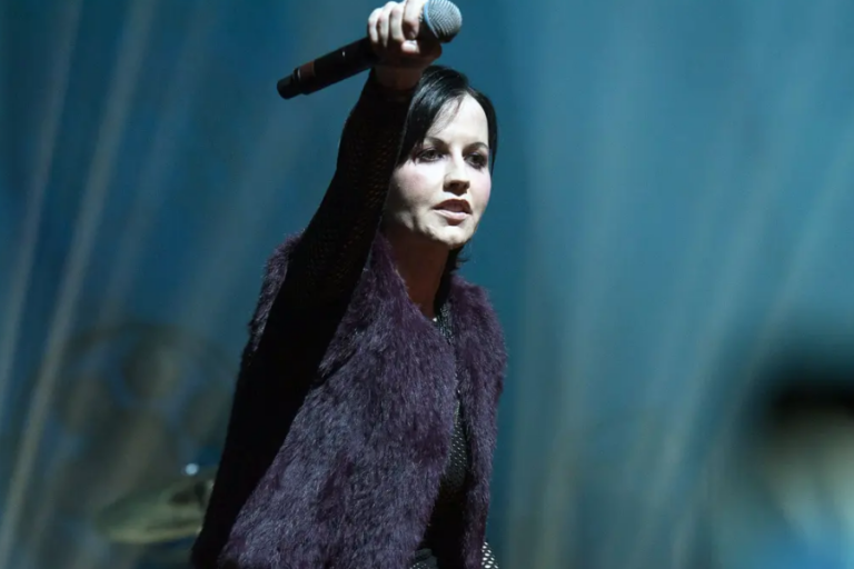 Dolores O’Riordan’s Daughter Molly Leigh Burton Biography: Net Worth, Siblings, Age, Parents, Height