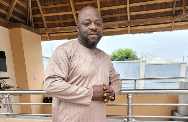 Muka Ray Eyiwumi Biography: Age, Wife, Net Worth, Family, Height, Movies, Siblings