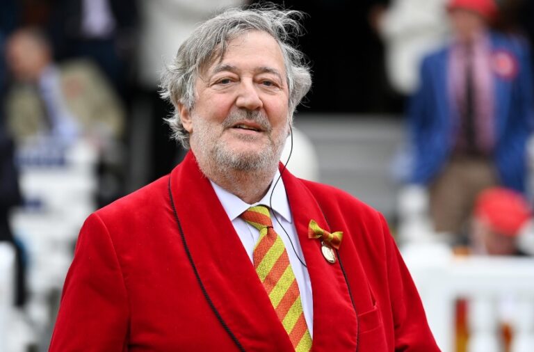 Stephen Fry Biography: Age, Parents, Net Worth, Books, Husband, Height, Children, TV Shows, Movies