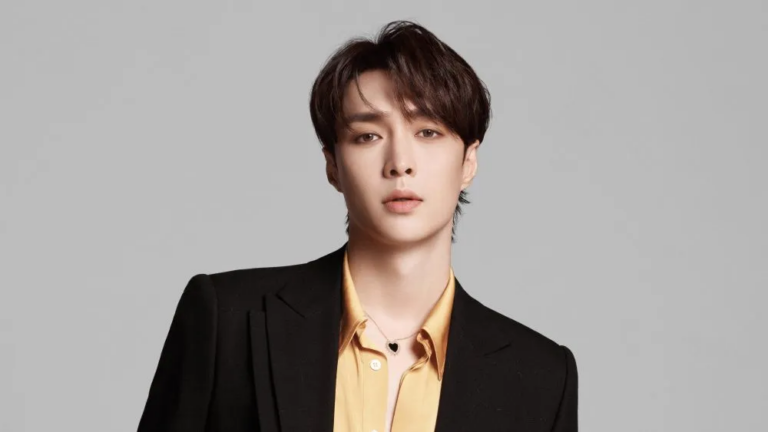 Zhang Yixing Biography: Age, Wife, Family, Instagram, Net Worth, Girlfriend, Height, Songs, Movies