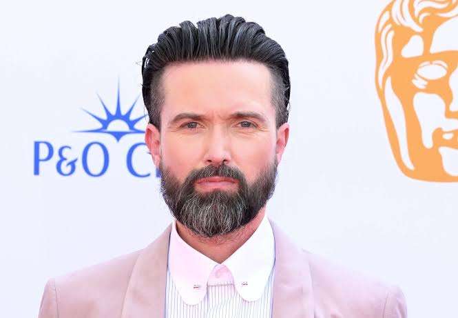 Emmett J. Scanlan Biography: Sister, Movies, Net Worth, Height, Age, Wife, Wiki, Family, Awards