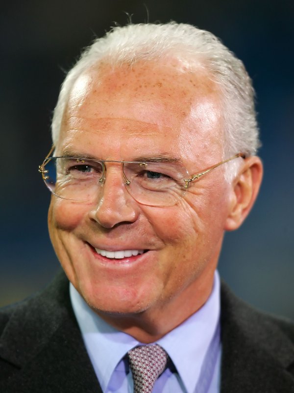 Franz Beckenbauer Father Franz Beckenbauer Old Biography: Age, Net Worth, Instagram, Spouse, Height, Wiki, Parents, Siblings, Children