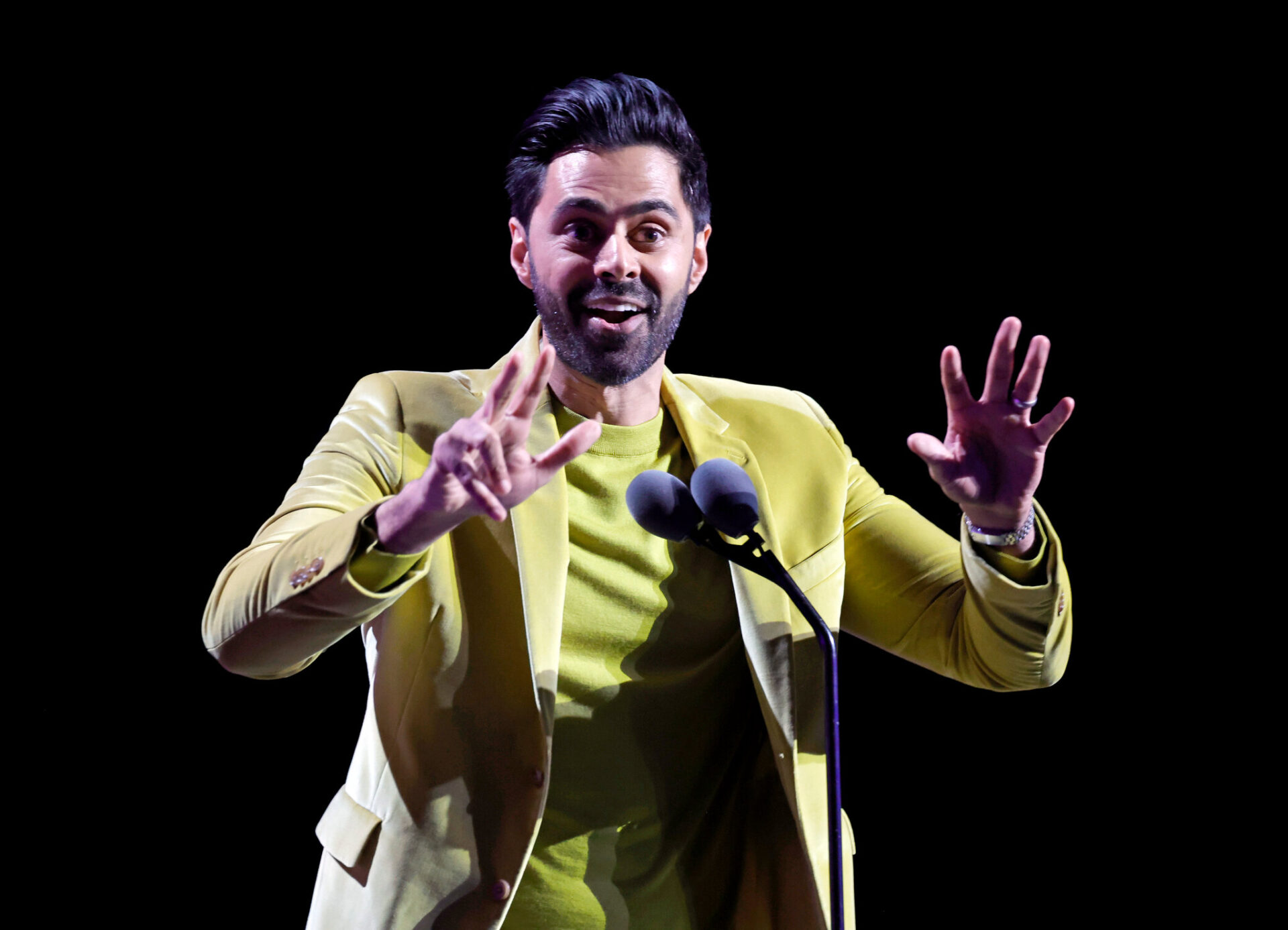 Hasan Minhaj’s Father Najme Minhaj Biography: Age, Net Worth, Instagram, Spouse, Height, Wiki, Parents, Siblings, Children, Awards