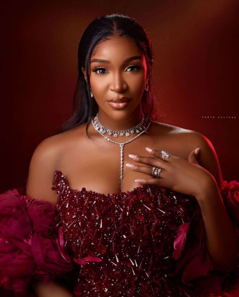 Idia Aisien Biography: Tribe, Age, Father, Husband, Height, Net Worth, Origin, Wikipedia, Awards