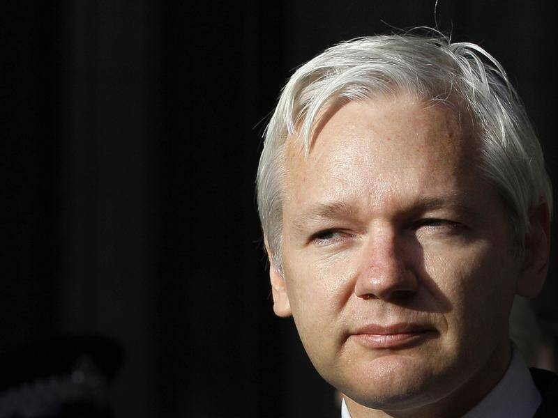 Julian Assange Biography: Height, Age, Net Worth, Siblings, Parents, Children