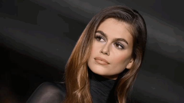 Kaia Gerber Biography: Boyfriend, Height, Siblings, Age, Net Worth, Parents, Movies