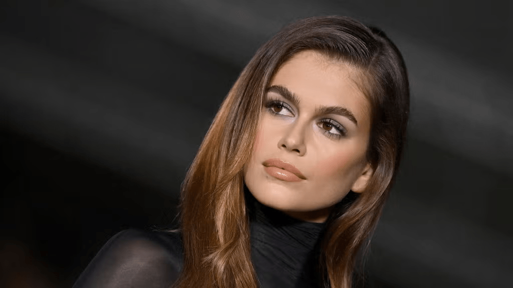 Kaia Gerber Biography: Boyfriend, Height, Siblings, Age, Net Worth, Parents, Movies