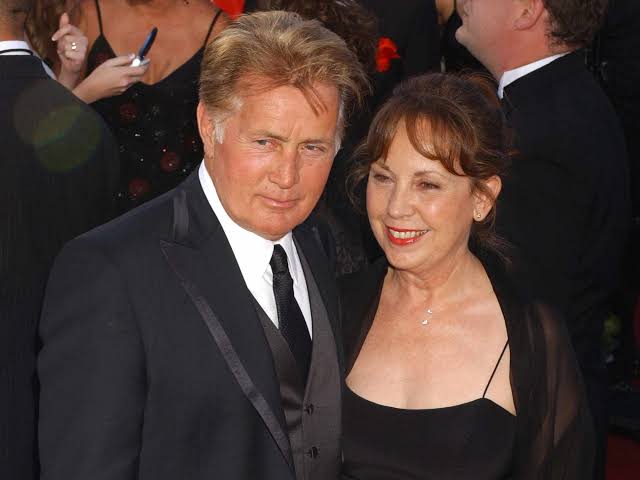 Martin Sheen Wife Janet Sheen Biography: Movies, Children, Net Worth, Parents, Age, Height, Siblings, Height, Husband