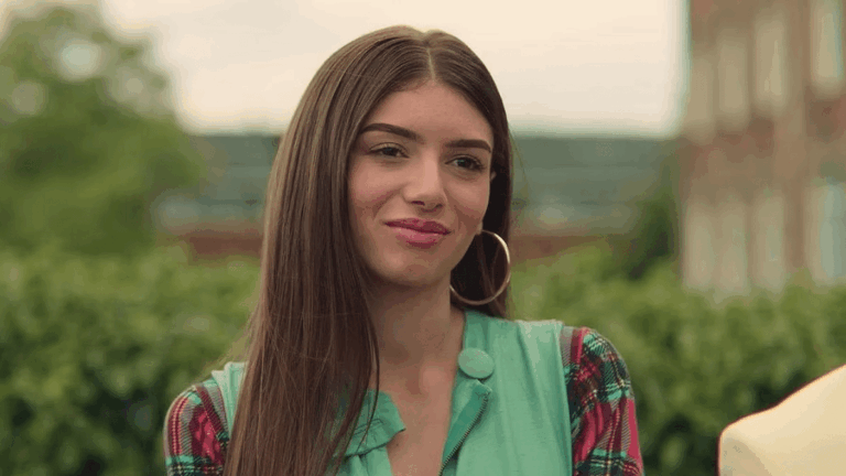 Mimi Keene Biography: Age, Movies, Net Worth, Height, Wiki, Boyfriend, Nationality, Parents