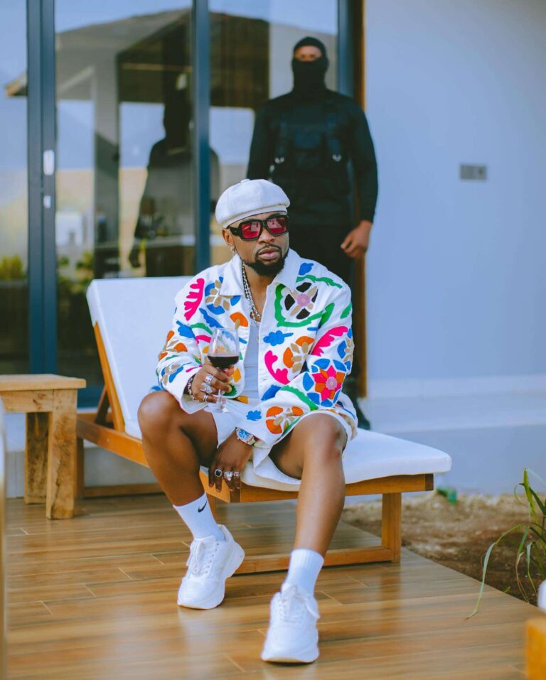 Ommy Dimpoz Biography: Songs, Siblings, Age, Net Worth, Girlfriend