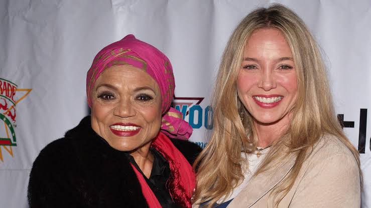 Eartha Kitt’s Daughter, Kitt Shapiro Biography: Father, Husband, Net Worth, Age, Wikipedia, Daughter, Ethnicity, Facebook