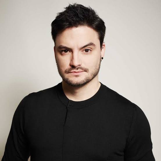 Felipe Neto Biography: Books, YouTube, Wikipedia, Age, Net Worth, Height, Parents, Nationality, Siblings, Wife