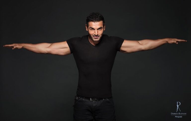 John Abraham Biography: Movies, Age, Net Worth, Wife, Parents, Siblings, Children