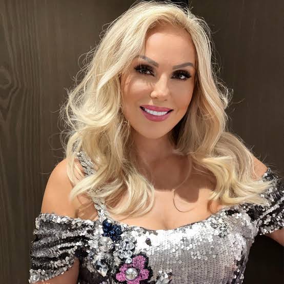 Lepa Brena Biography: Net Worth, Songs, Movies, Age, Events, Ethnicity, Nationality, Instagram, Spouse, Children, Family