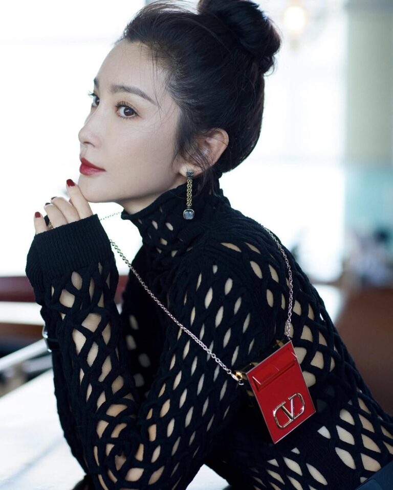 Li Bingbing Biography: Age, Net Worth, Siblings, Parents, Height, Children, Awards, Movies, Husband