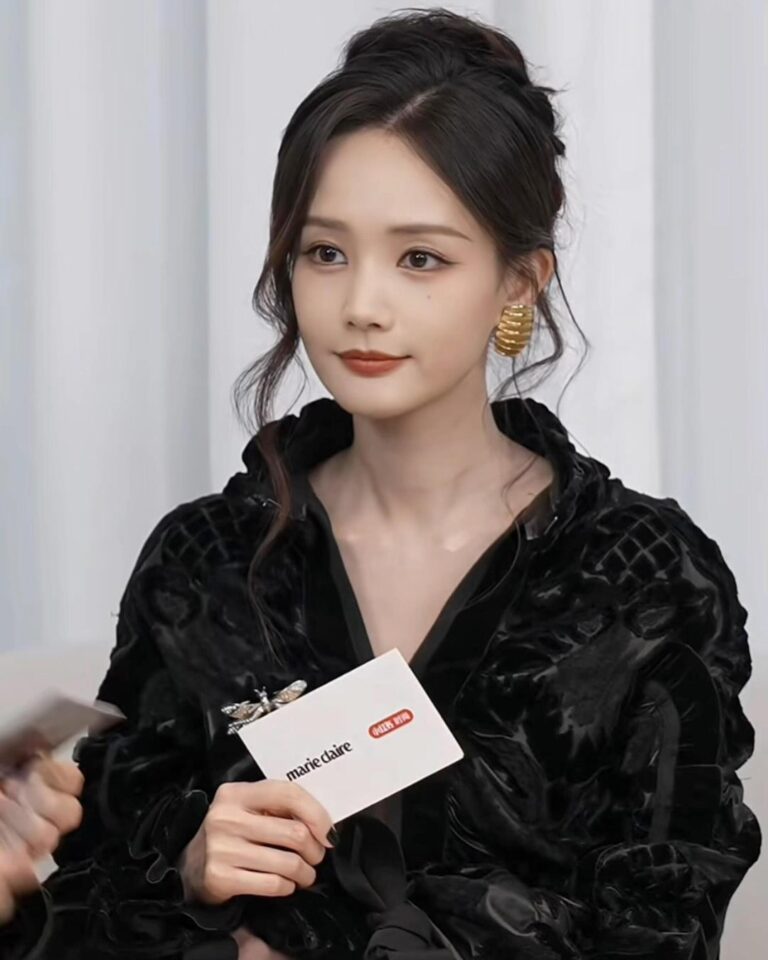 Li Yitong Biography: Age, Net Worth, Siblings, Parents, Height, Movies, Awards, Boyfriend