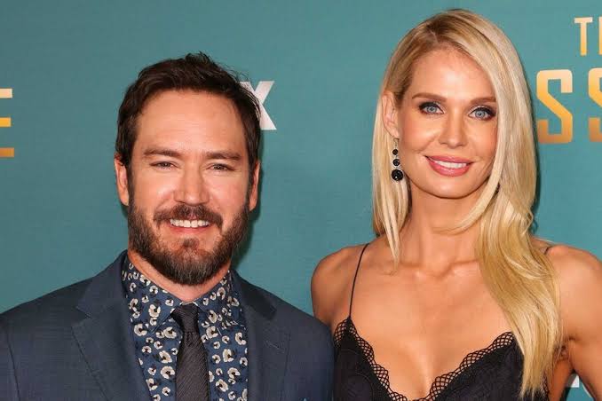 Mark-Paul Gosselaar’s Wife, Catriona McGinn Biography: Height, Age, Children, Wikipedia, Net Worth, Husband