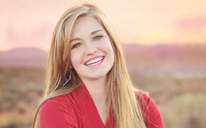 Maureen McCormick’s Daughter, Natalie Michelle Cummings Biography: Age, Parents, Net Worth, Wiki, Spouse, Height, Movies