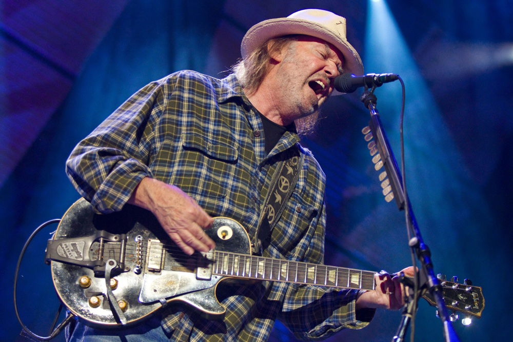 Neil Young Biography: Songs, Net Worth, Age, Instagram, Wife, Children, Parents, Siblings, Books