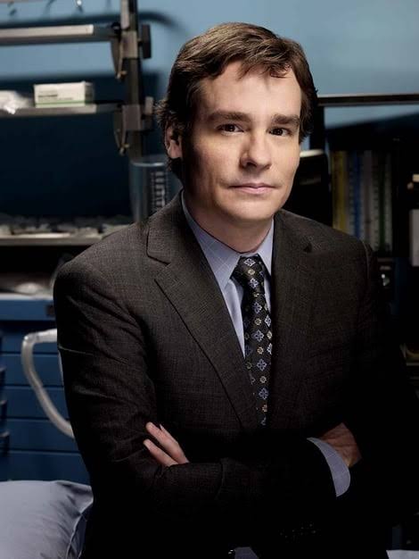 Robert Sean Leonard Bio: Kids, Movies, Net Worth, Instagram, Age, Wife, Height, Parents, Siblings