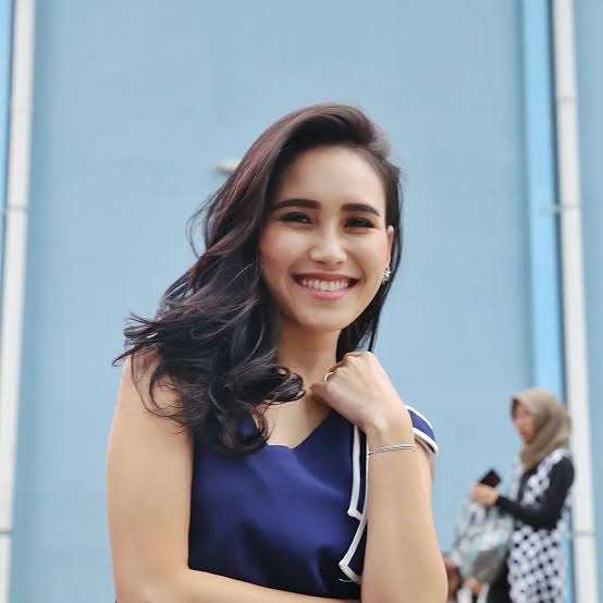 Ayu Ting Ting Biography: Instagram, Net Worth, Songs, Albums, Age, Parents, Relationship, Siblings, Children