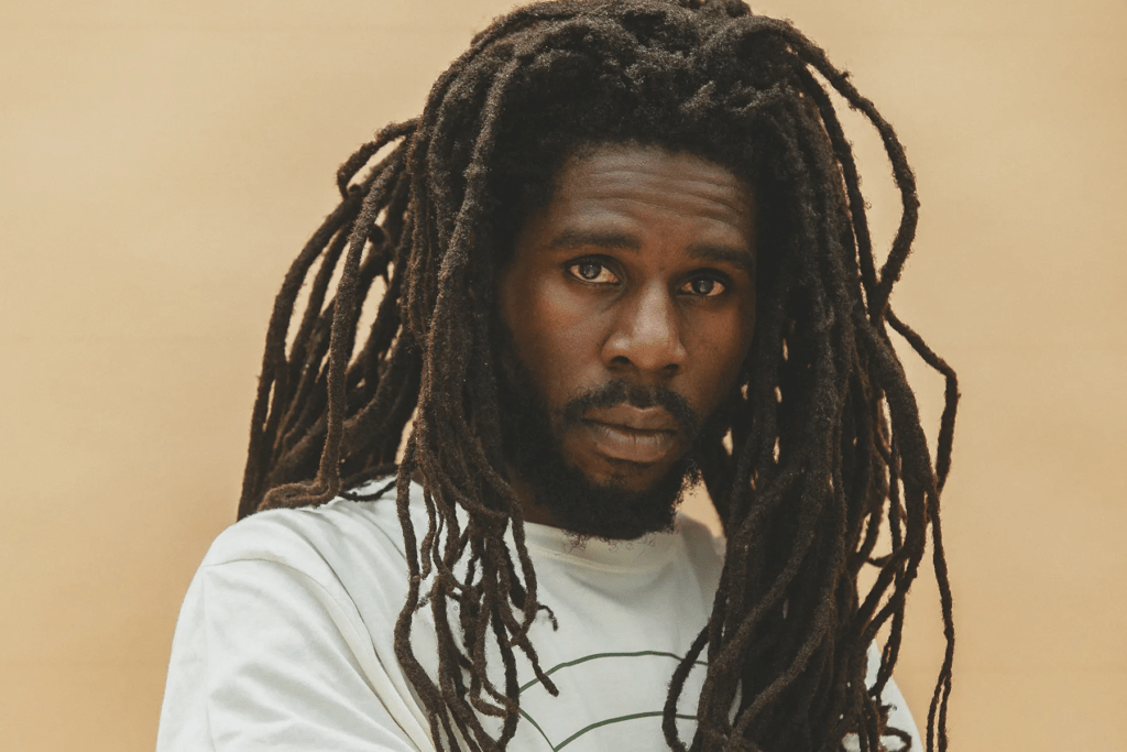 Chronixx Biography: Real Name, Age, Net Worth, Songs, Wiki, Girlfriend, Instagram, Pictures