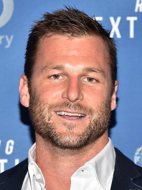 Dave Salmoni Biography: Movies, TV Shows, Net Worth, Height, Parents, Wife, Children, Wikipedia, Age