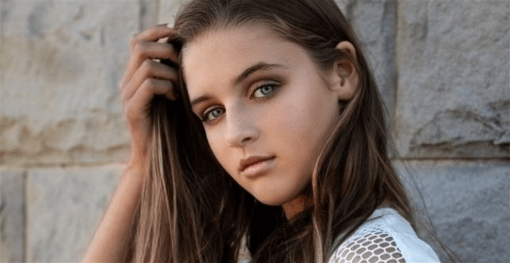 Savannah Clark Biography: Age, Wiki, Net Worth, Parents, Siblings, Boyfriend