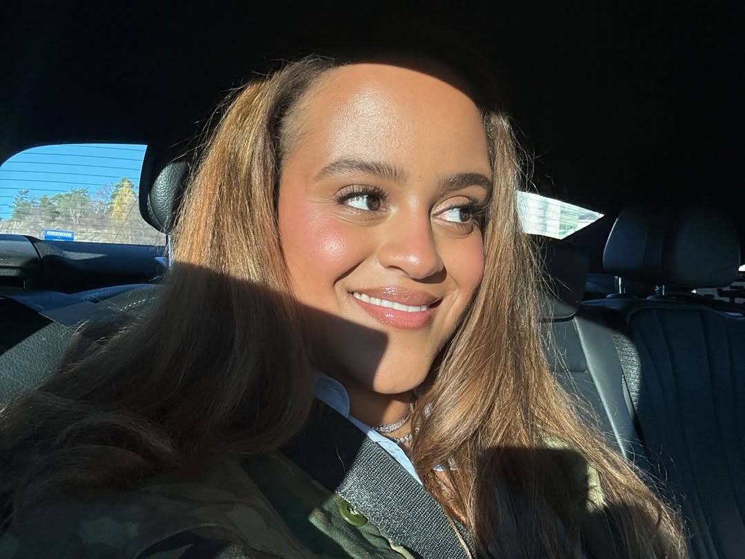 Seinabo Sey Biography: Boyfriend, Children, Age, Net Worth, Siblings, Parents, Height, Songs, Awards